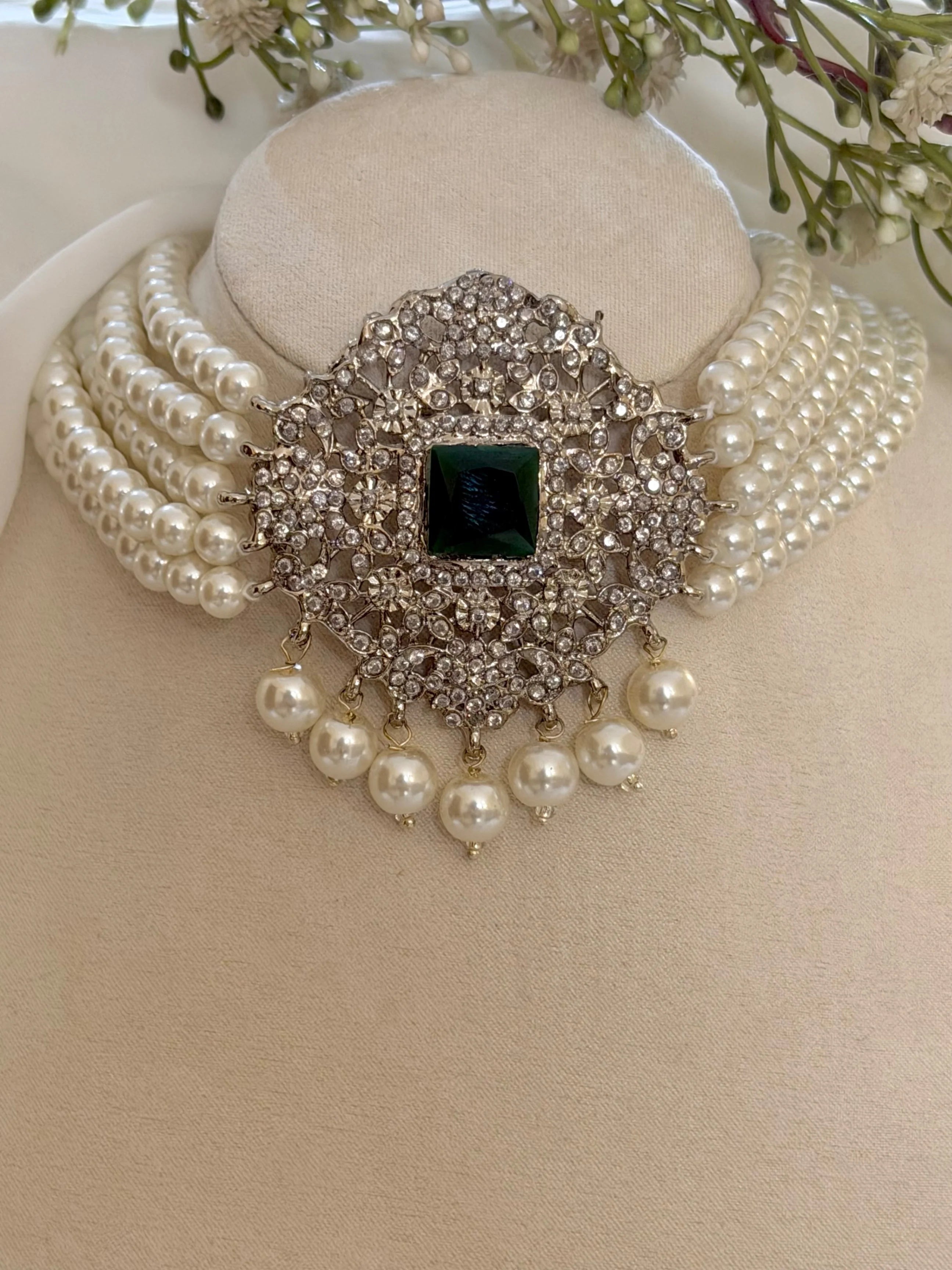 Jade Choker Set GS39