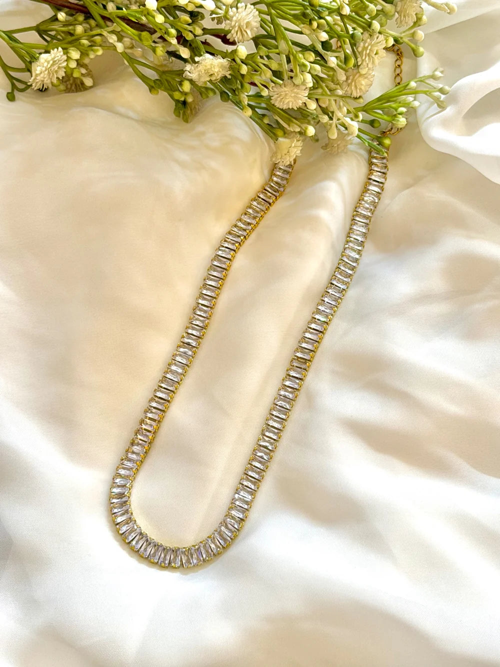 Straight Cut Zircon Necklace (Silver) GN32