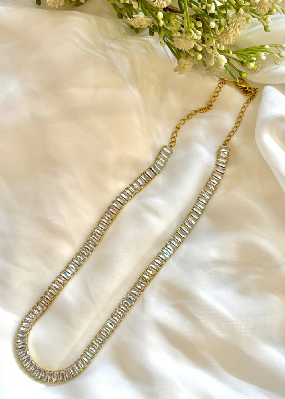 Straight Cut Zircon Necklace (Silver) GN32