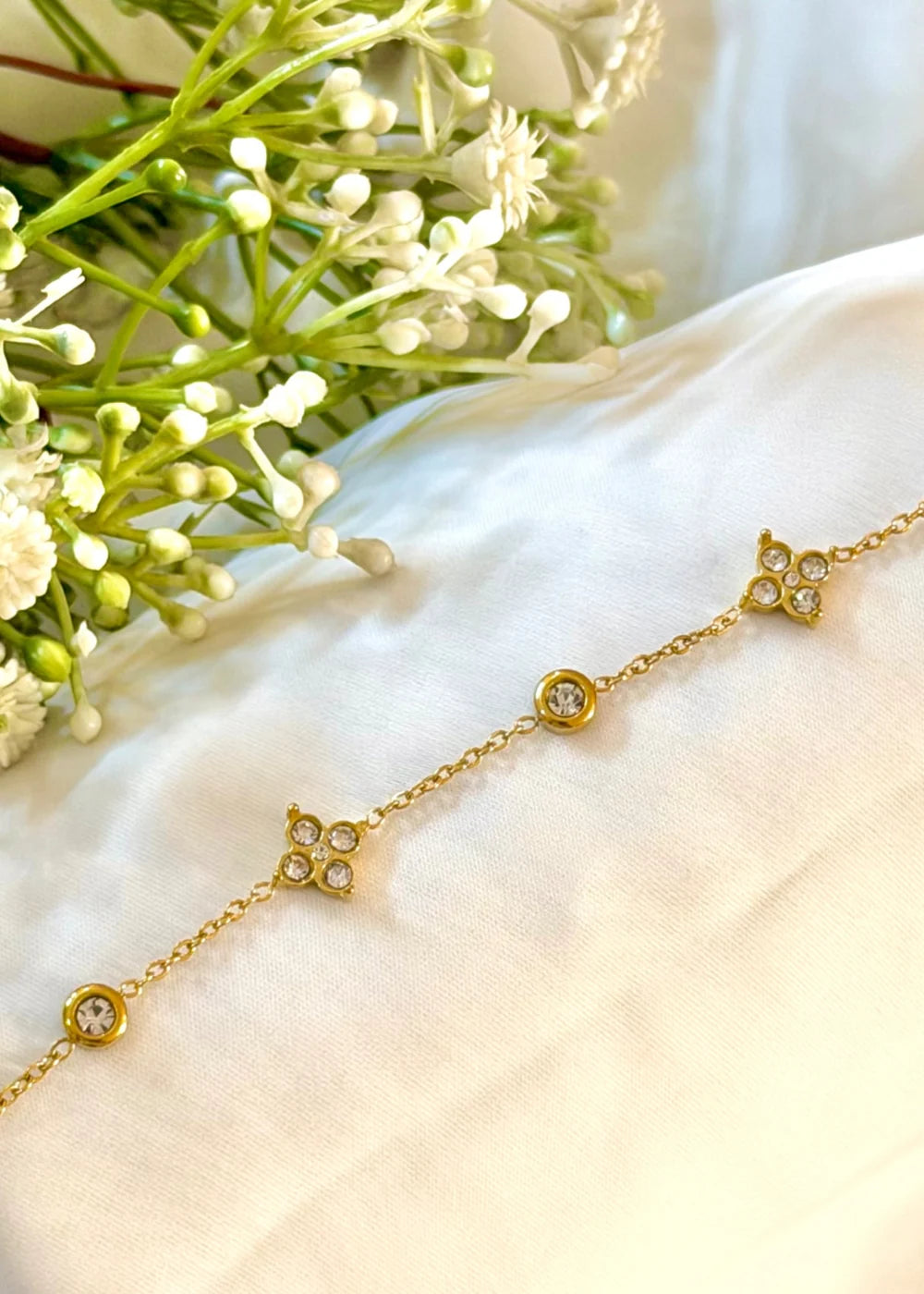 Zircon Clover Bracelet GB73