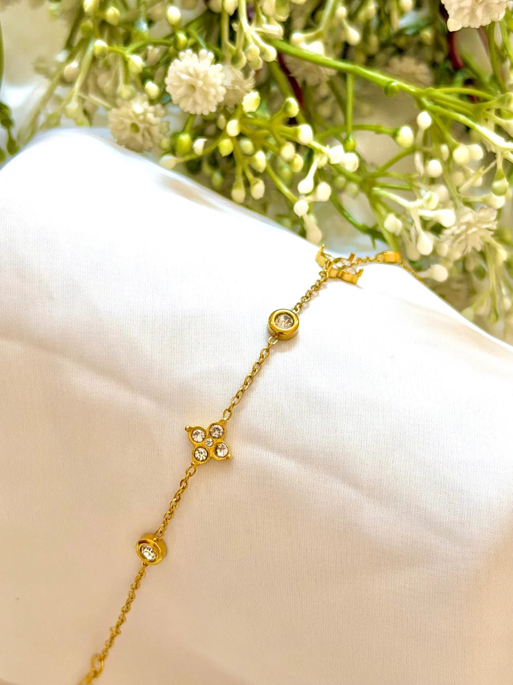 Zircon Clover Bracelet GB73