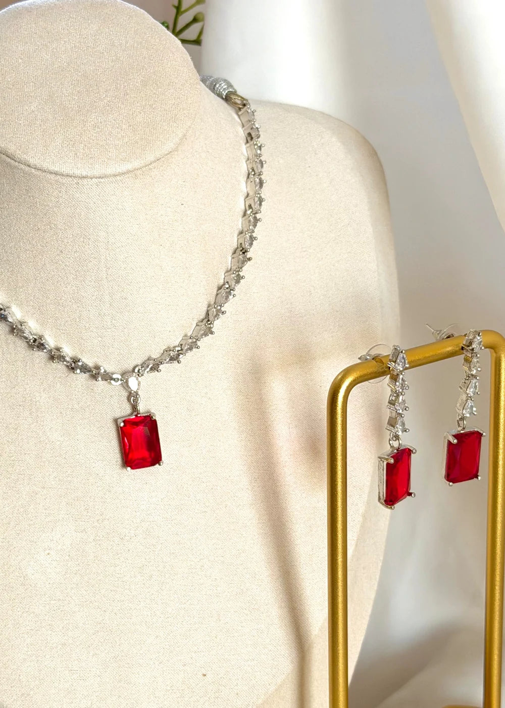 Ruby Zircon Set GS45