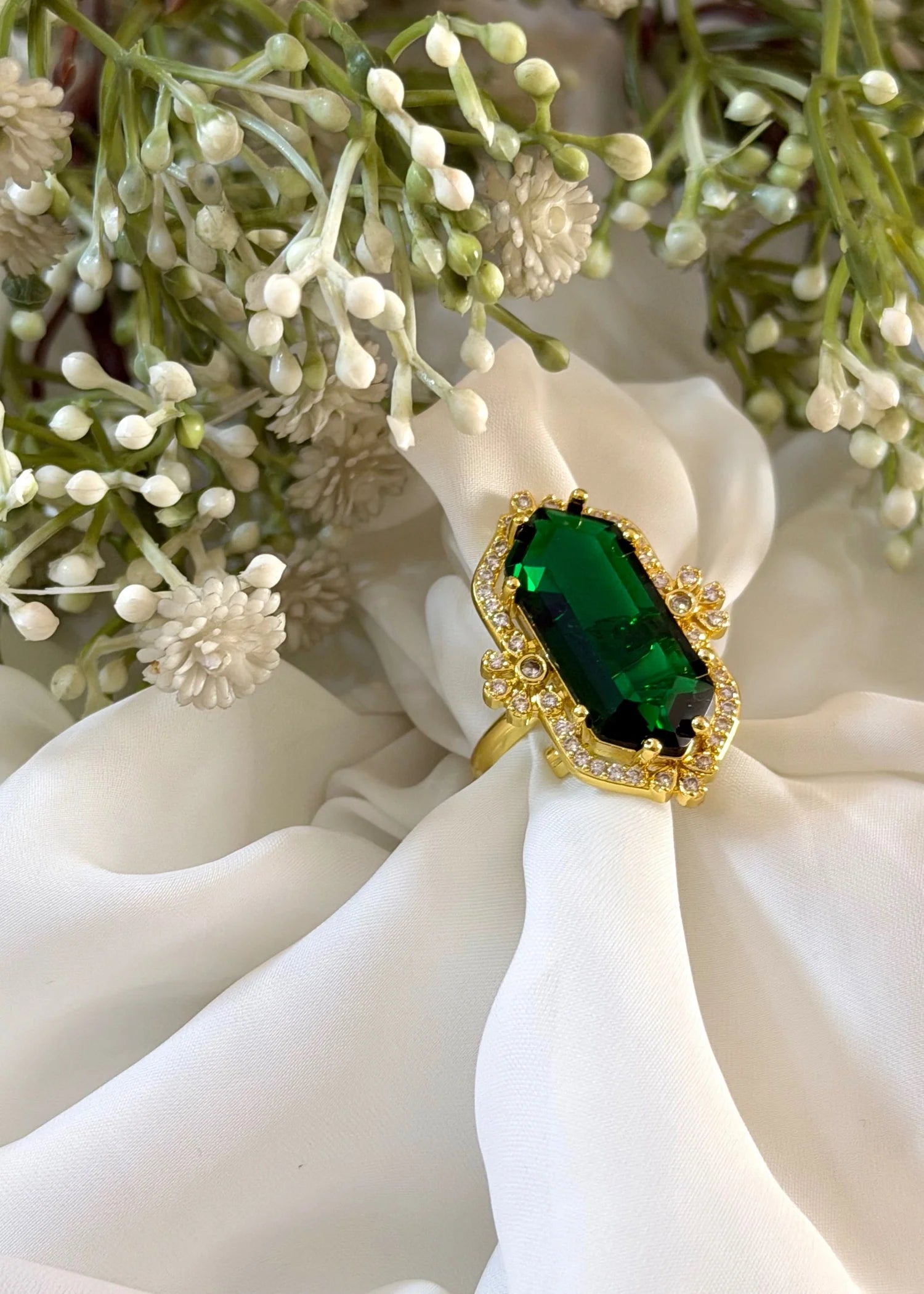 Emerald Crystal Ring (Adjustable) GR56