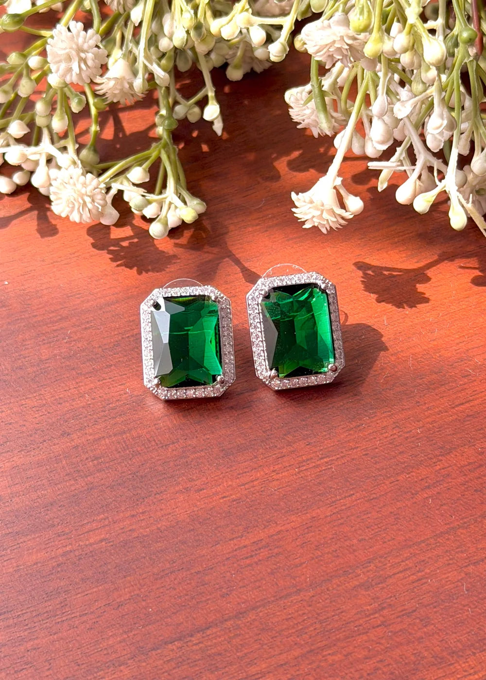 Emerald Studs - Large GT96
