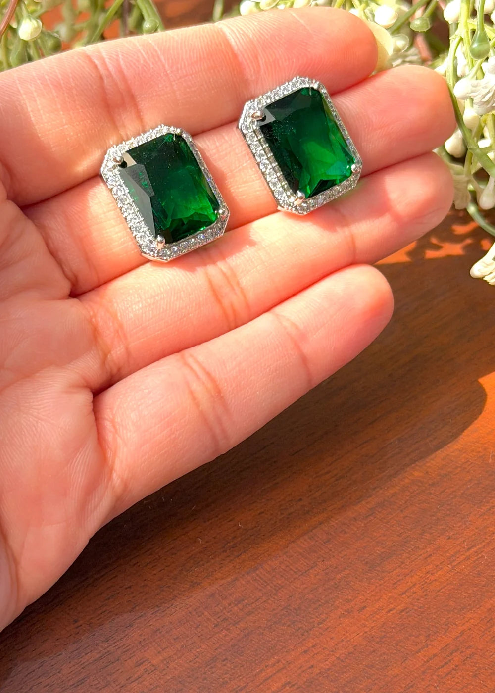 Emerald Studs - Large GT96
