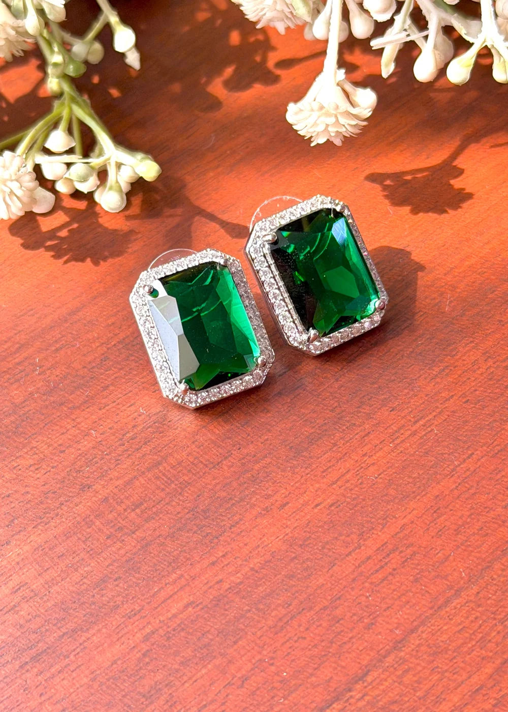 Emerald Studs - Large GT96