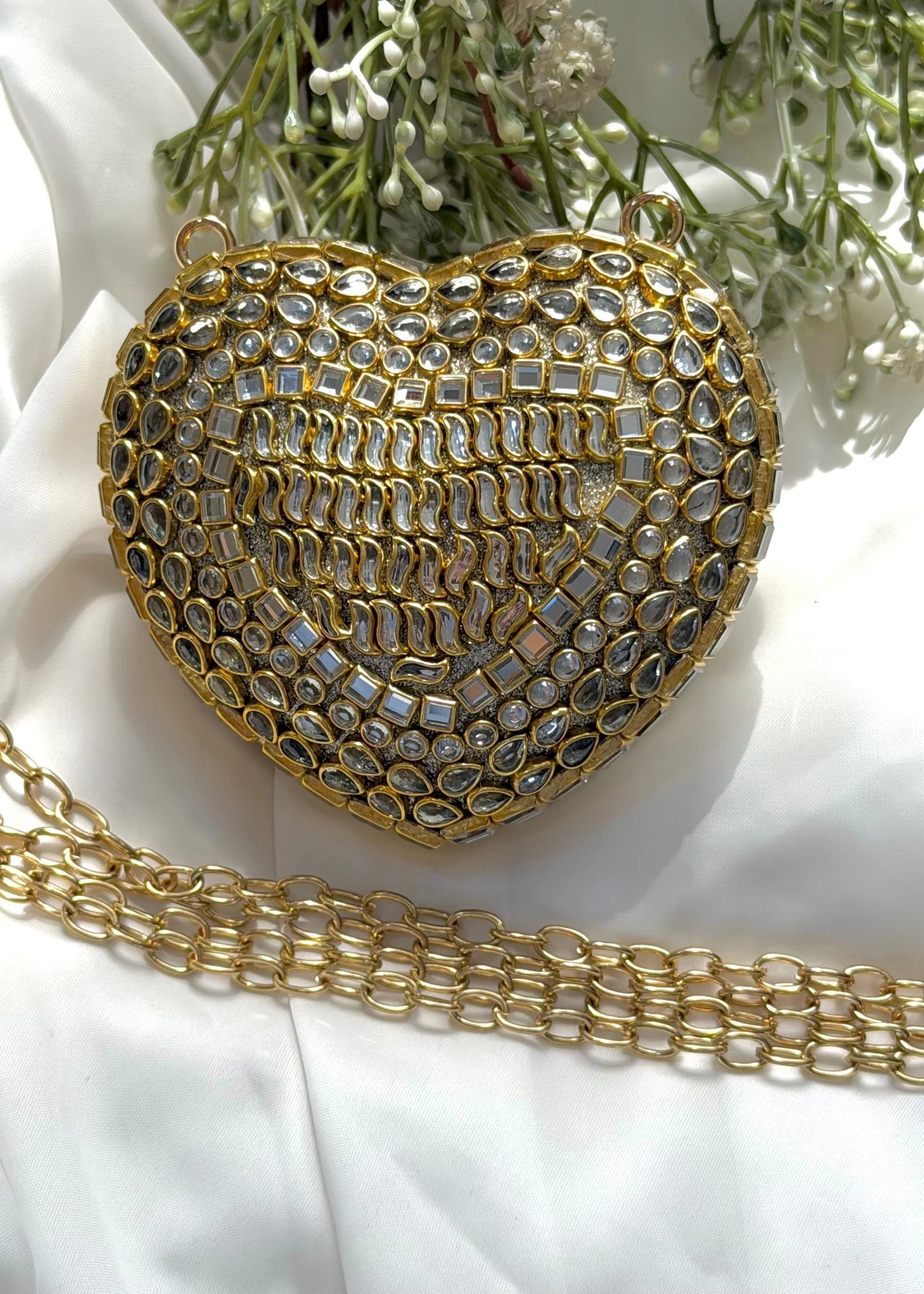 Mini Kundan Heart Clutch GC01