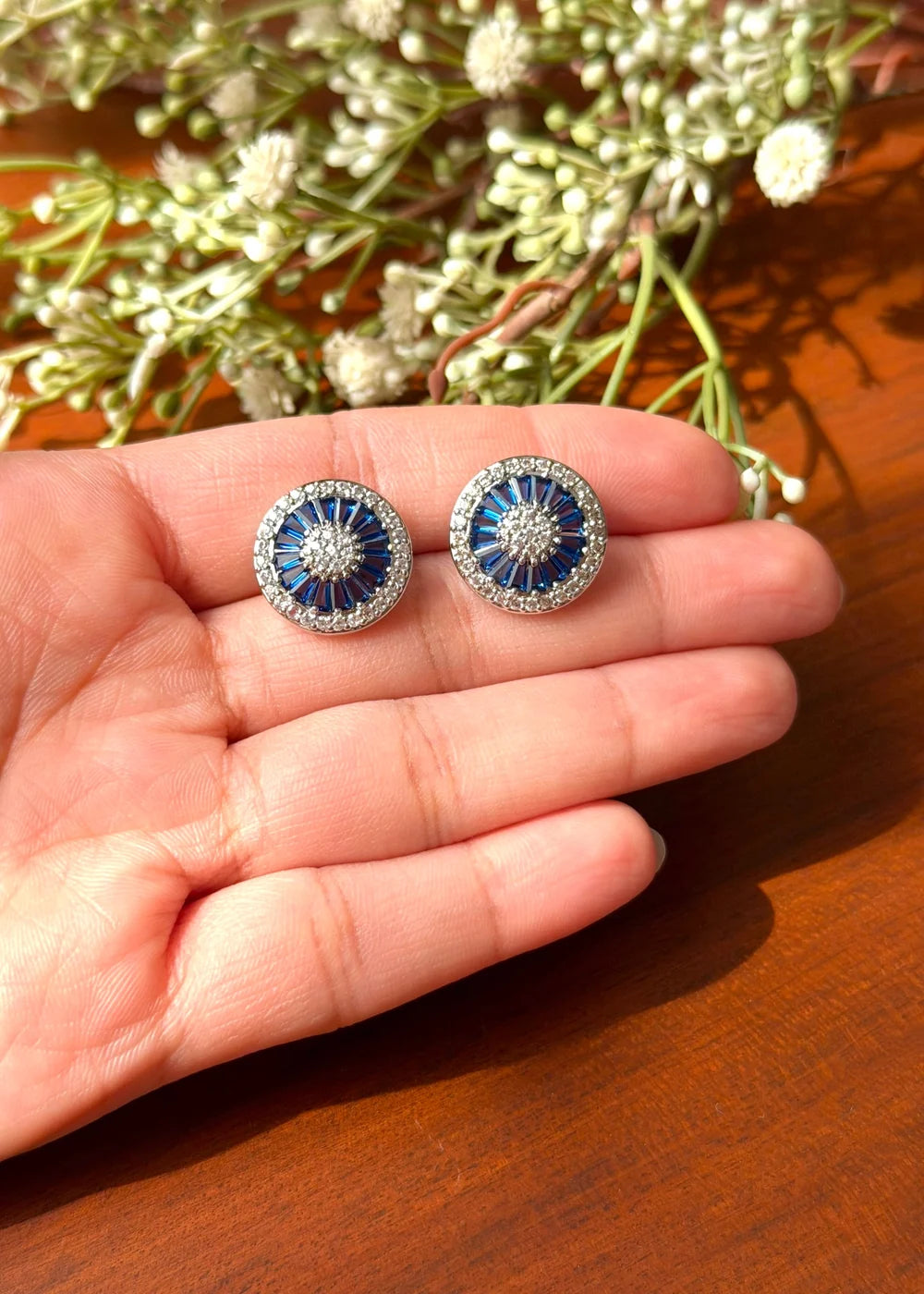 Round Cubic Zirconia Studs (Blue) GT76