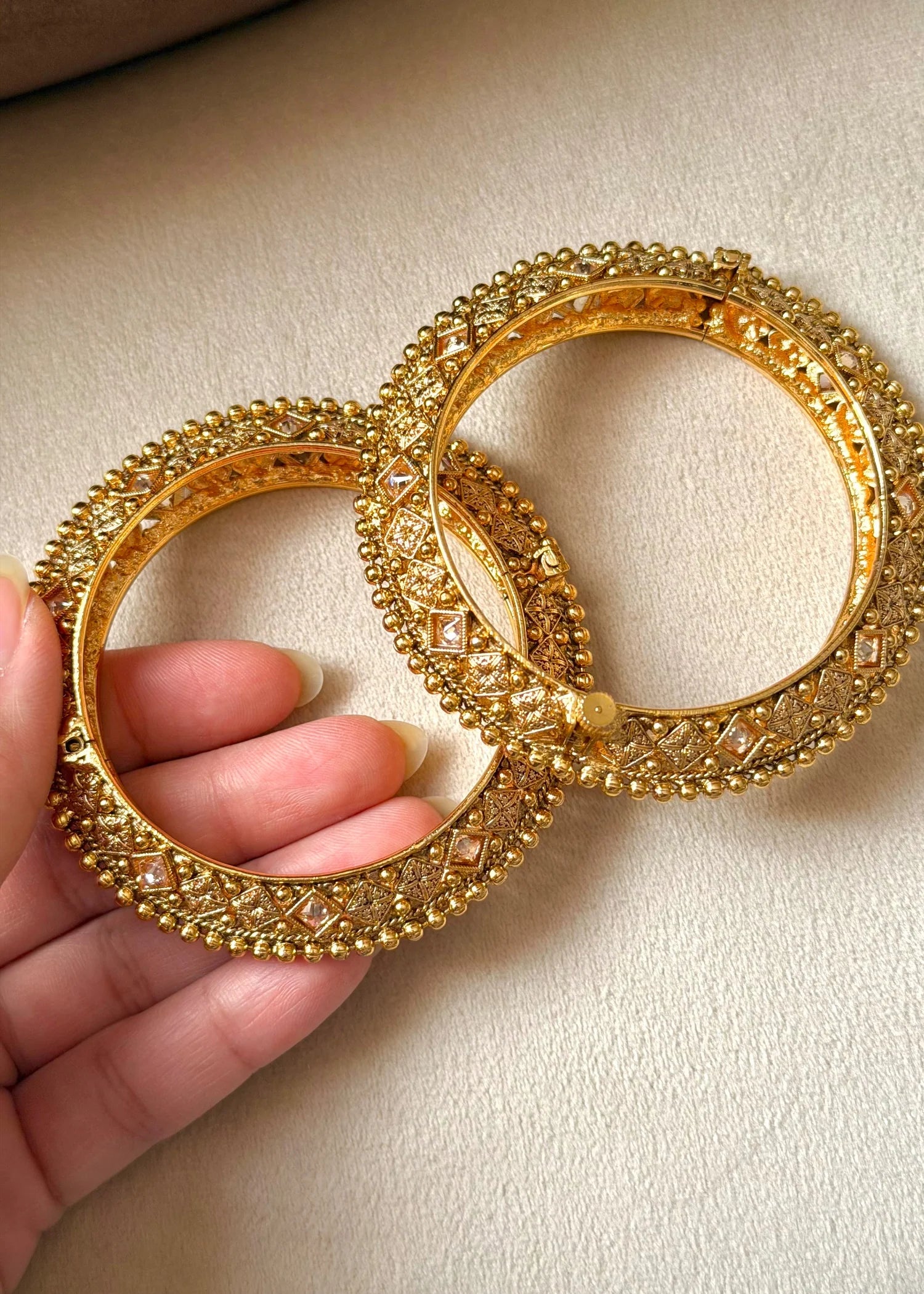 Rao Bangles (Openable) (Set of 2) G-S-B01