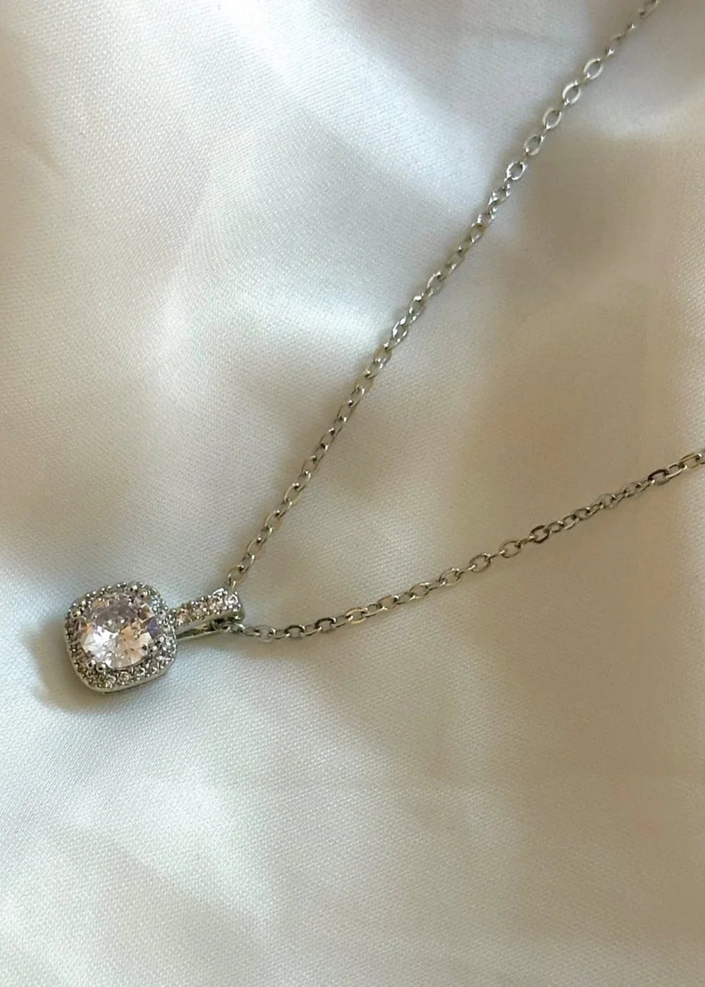 Silver Cushion Necklace GN34