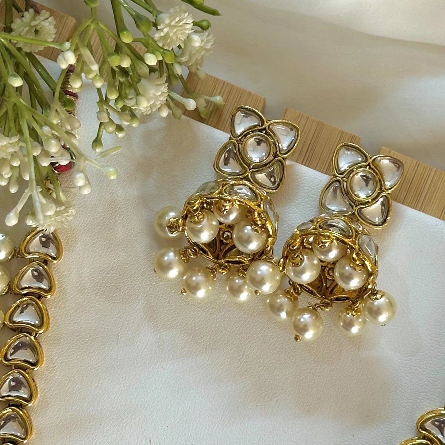 Bano Set (Pearl & Kundan Necklace) jewellery set GS08
