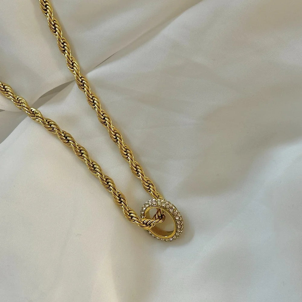 Twist & Hoop Necklace GN14