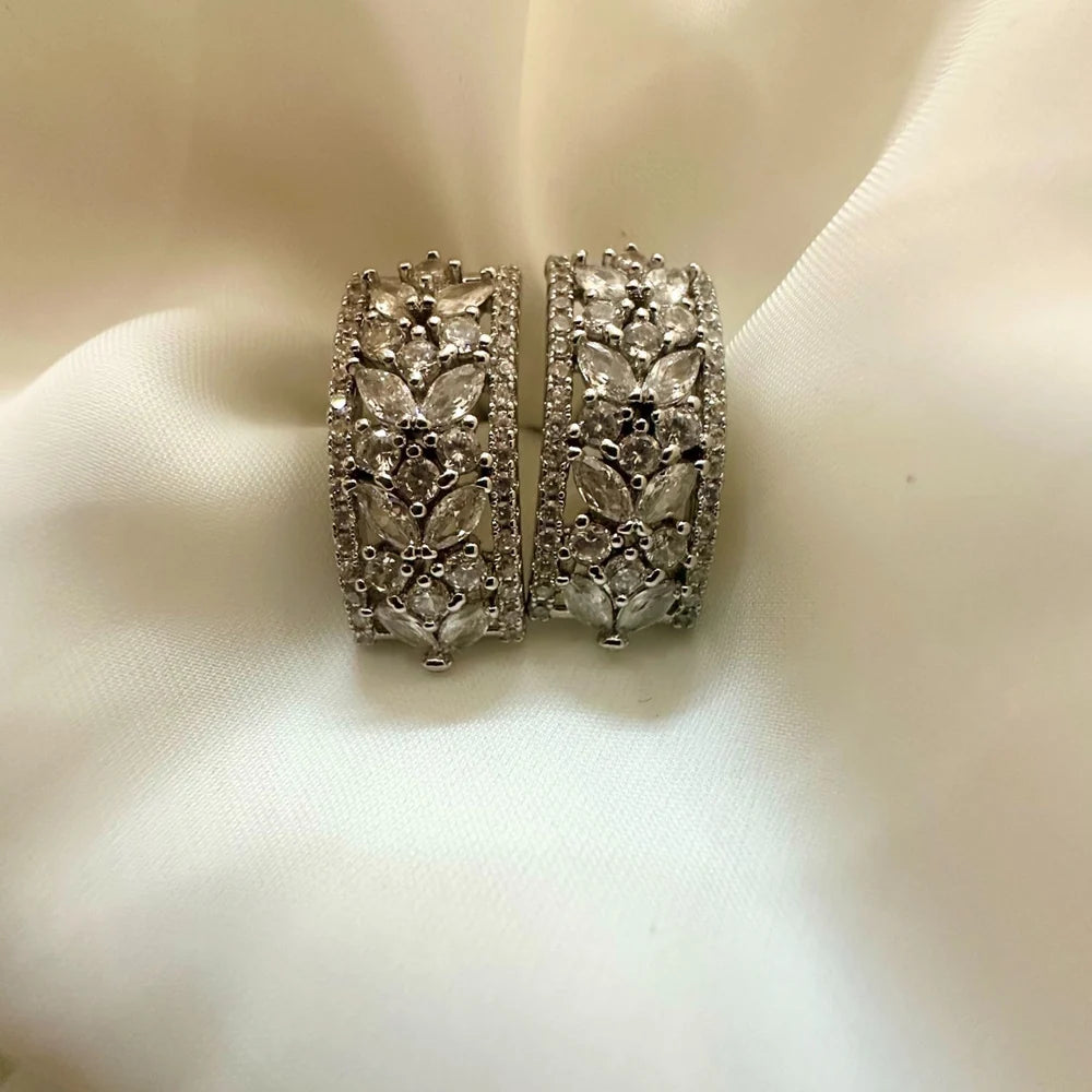 Gilded |Floral Zircon studs GT35