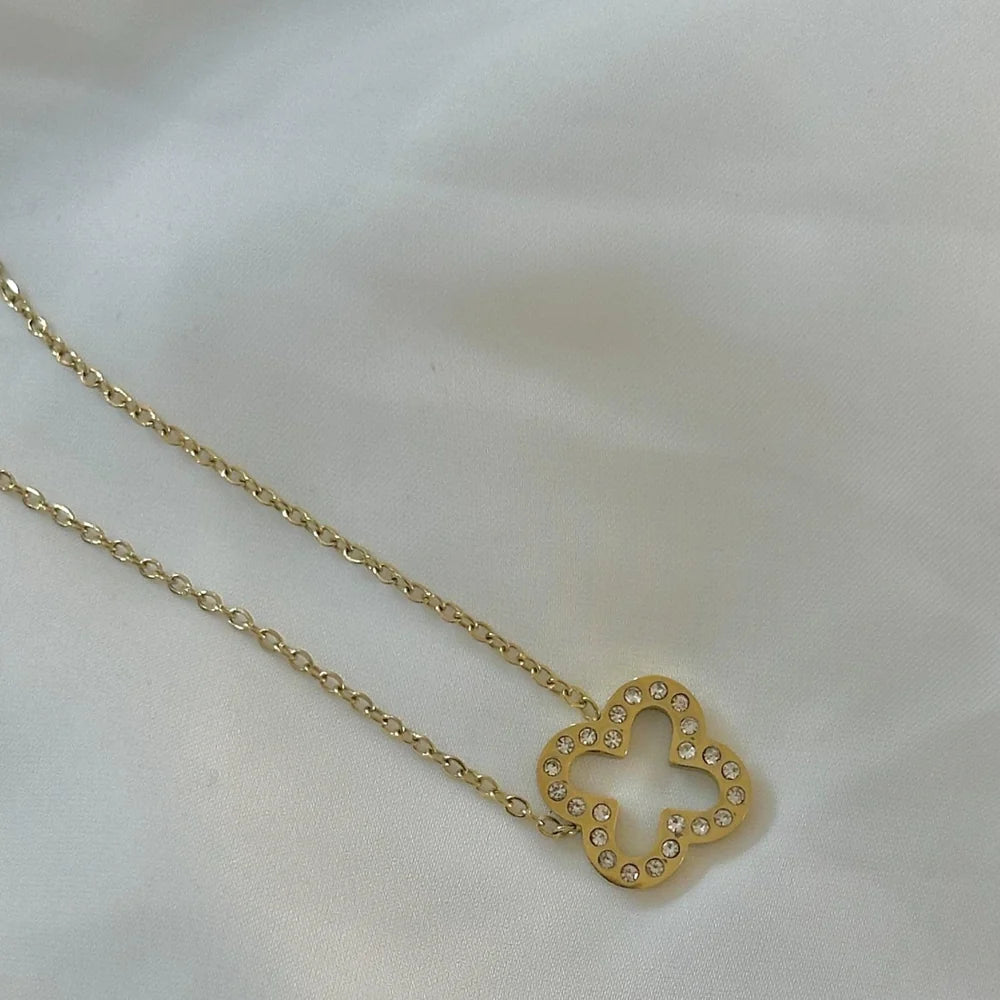 Studded Hollow Clover Necklace GN16