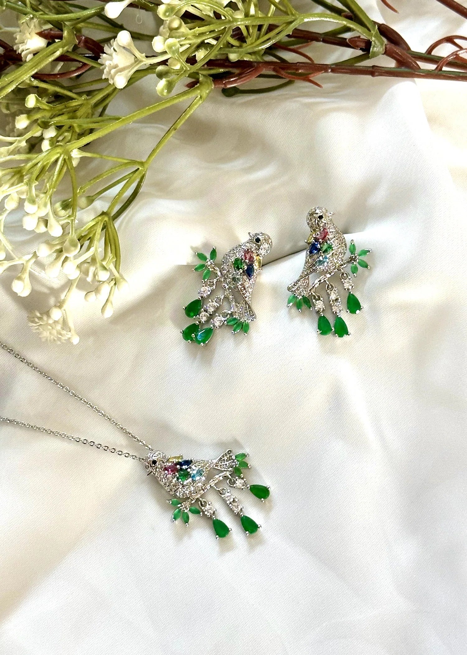 Zircon Birds Locket Set GS19