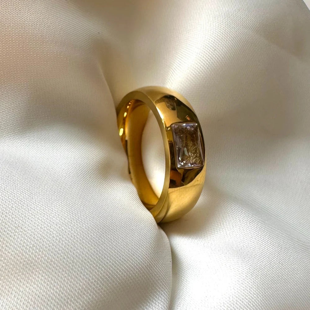 Delillah Ring Square GR17S