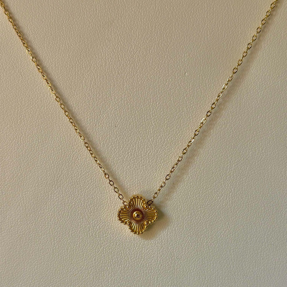 Gold Clover Necklace GN11