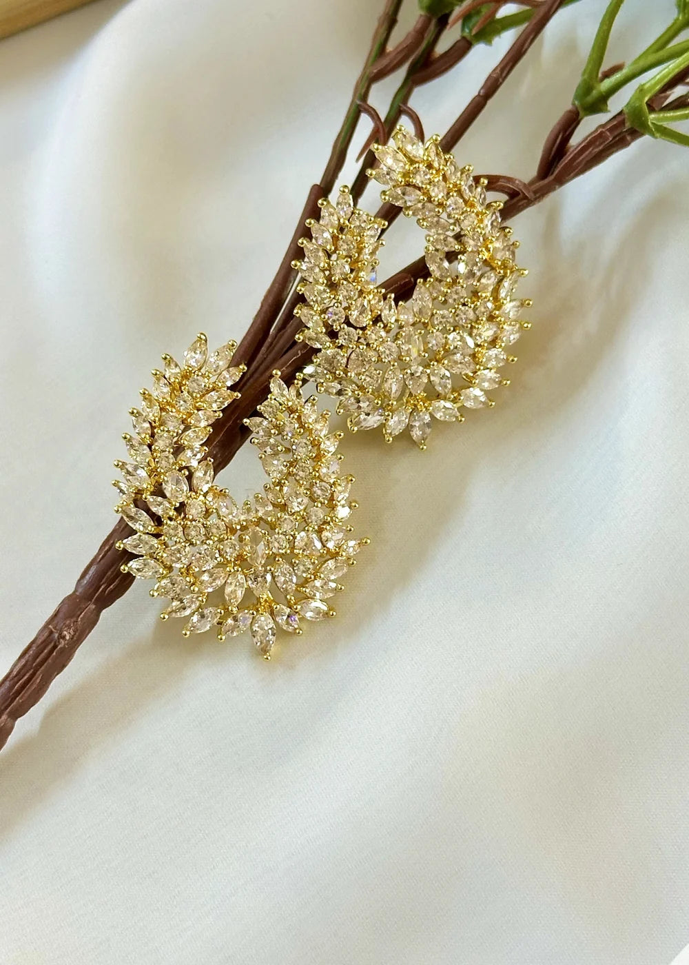 Zircon Buds (Gold) GT62