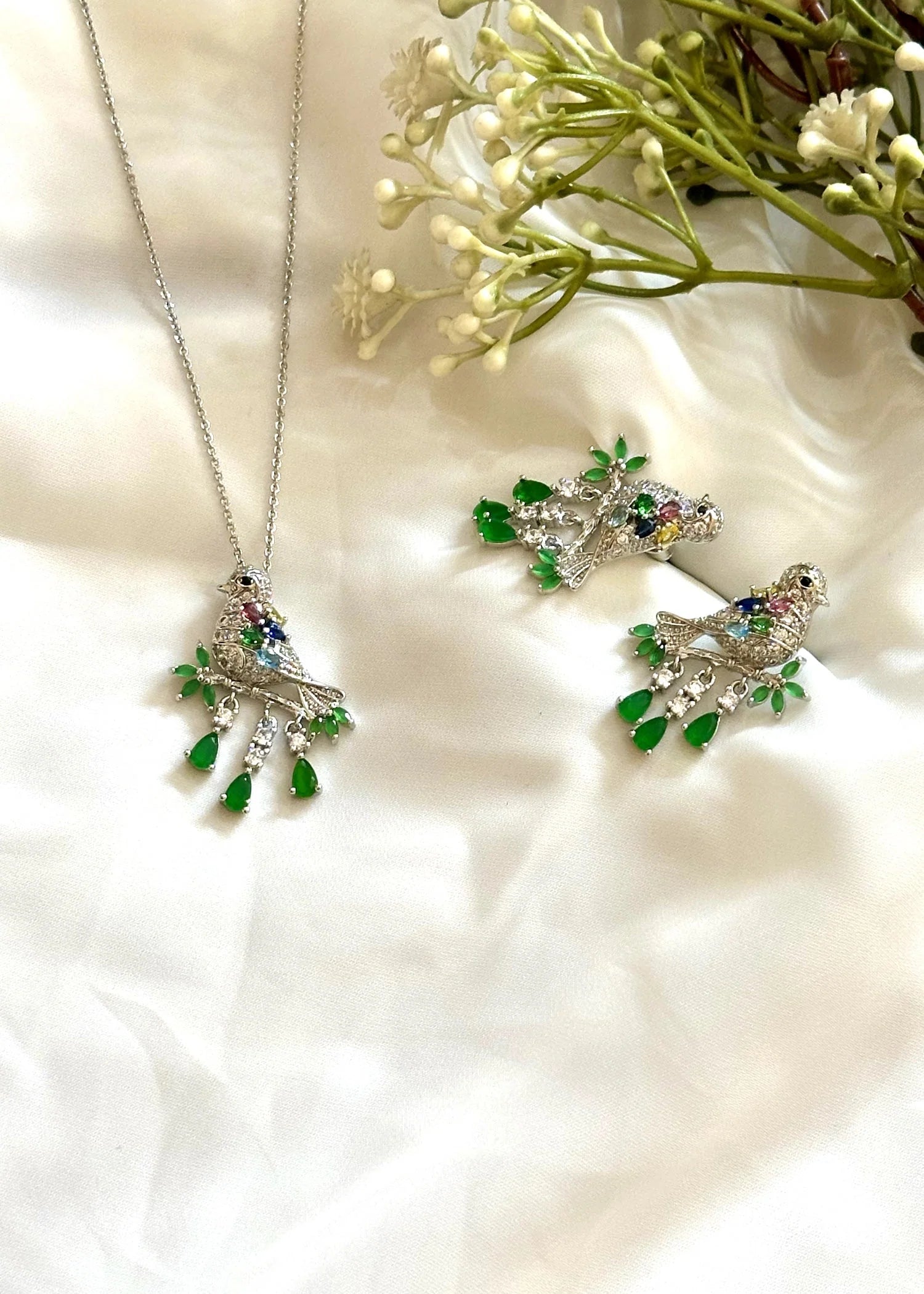 Zircon Birds Locket Set GS19