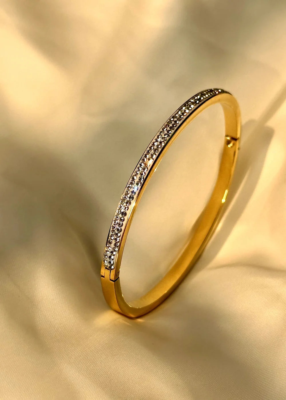Moonlight Bangle GB07