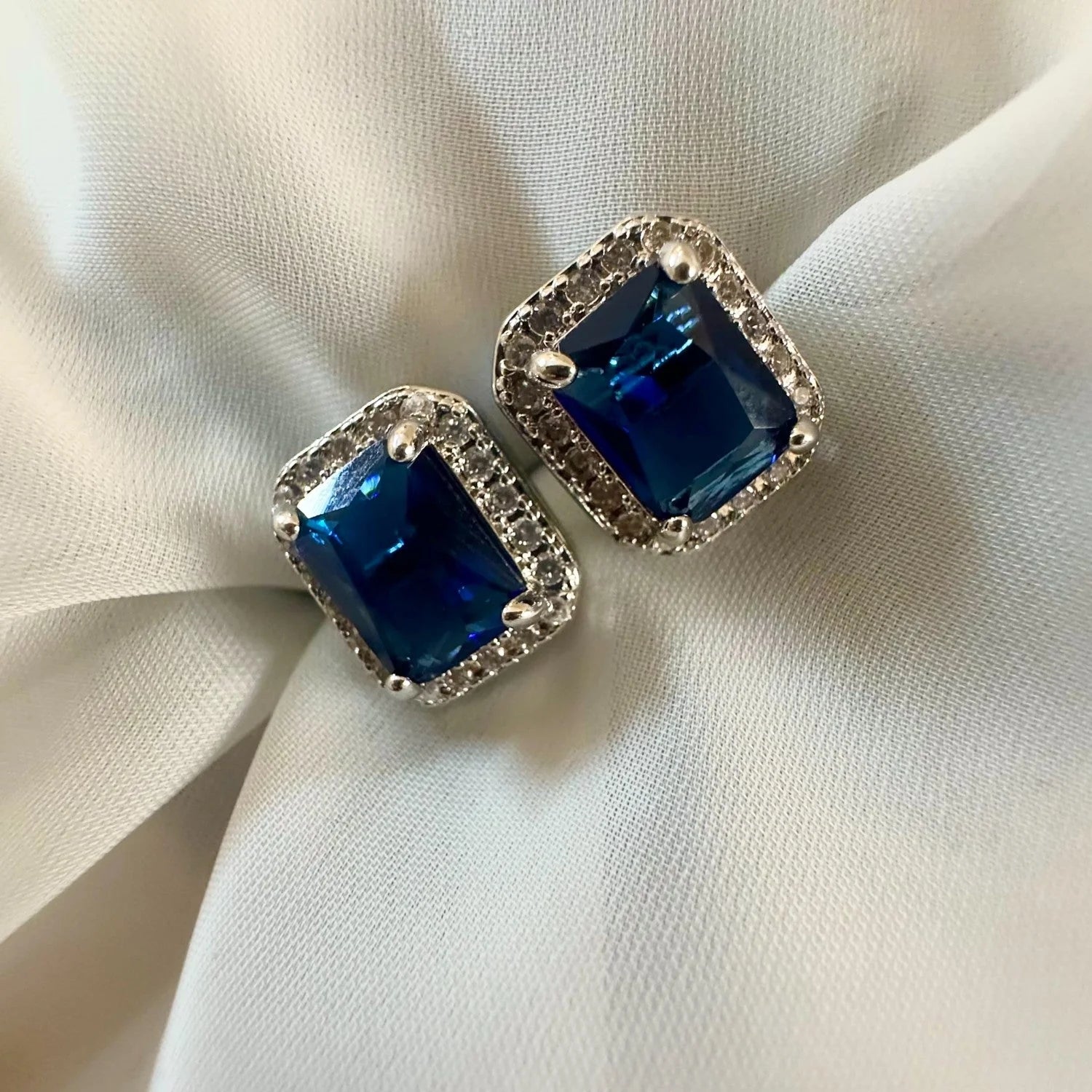 Blue Rectangle Cushion Studs  GT43