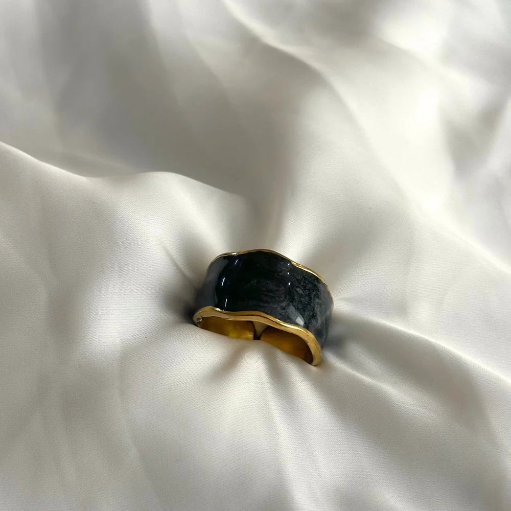 Black Beauty Band (Adjustable) GR29