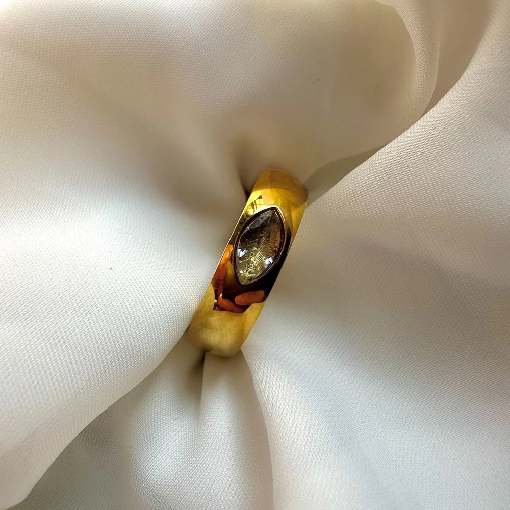 Delillah Ring Marquise GR17M