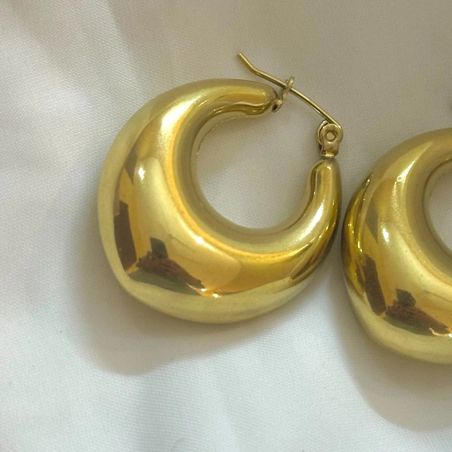 Chunky Gold Hoops GT28
