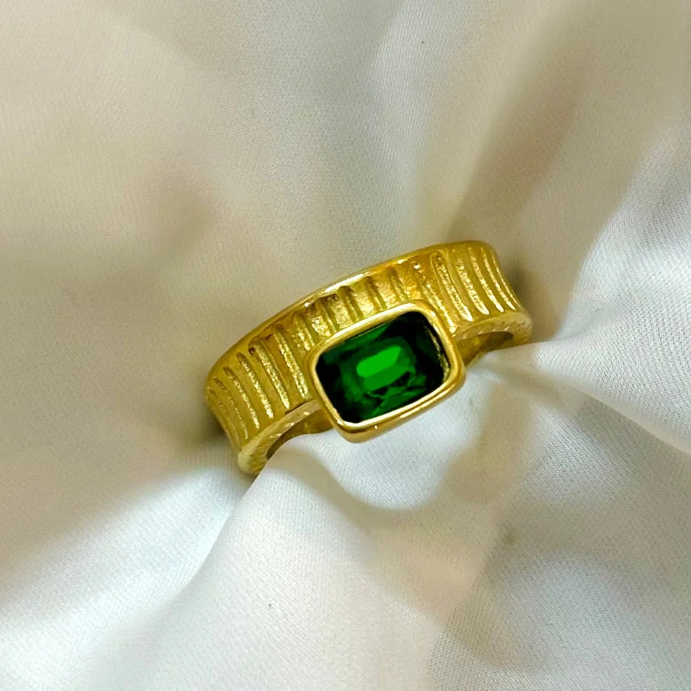Leena Ring (Green) GR39