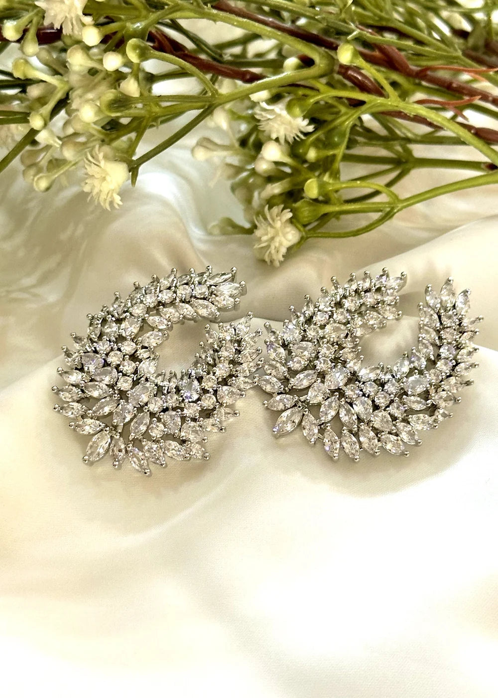 Zircon Buds (Silver) GT61