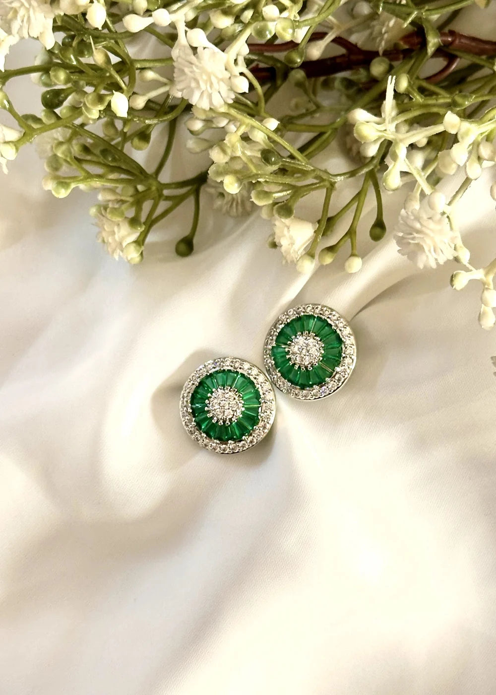 Gilded | Round Cubic Zirconia Studs (Green) GT78
