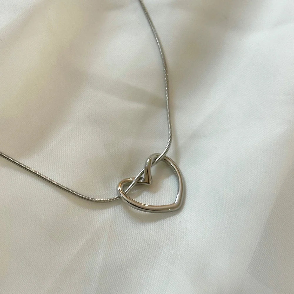 Silver Hollow Heart Necklace GN29