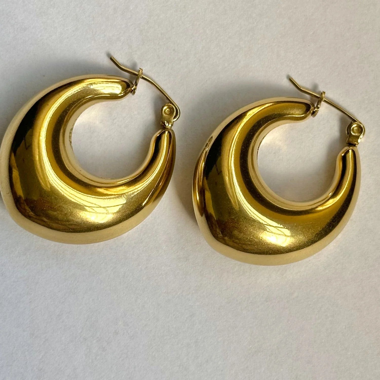 Chunky Gold Hoops GT28