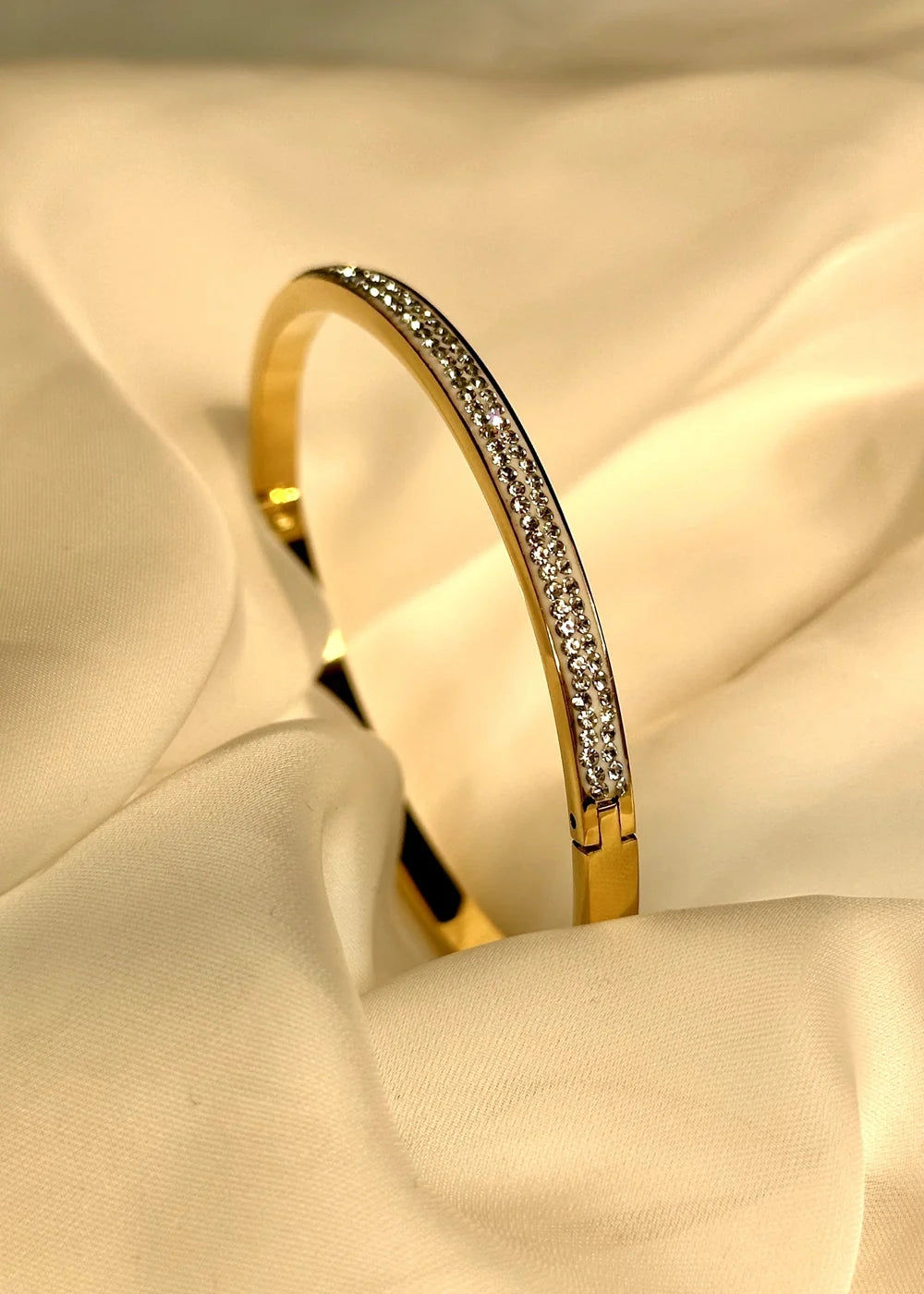 Moonlight Bangle GB07
