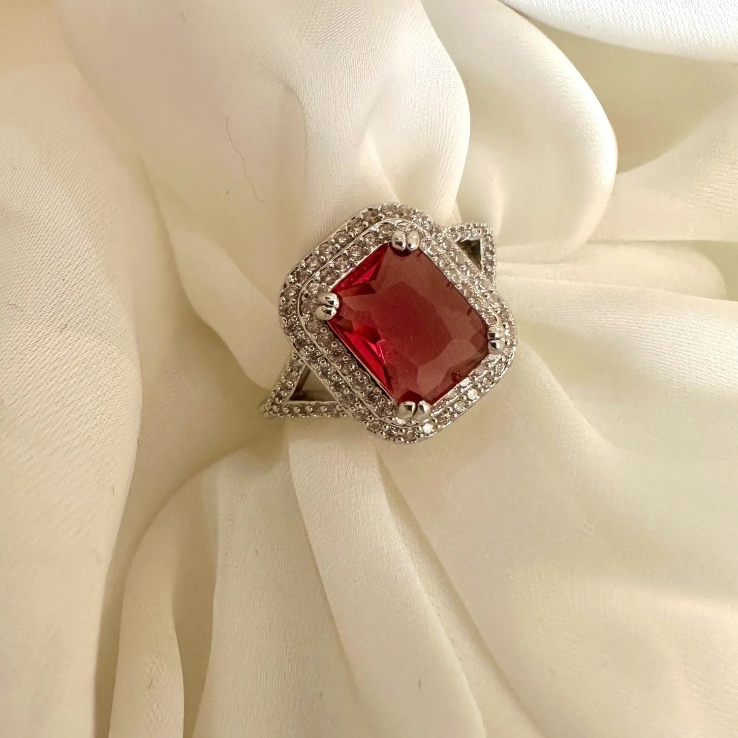 Red Cushion Ring  GR21