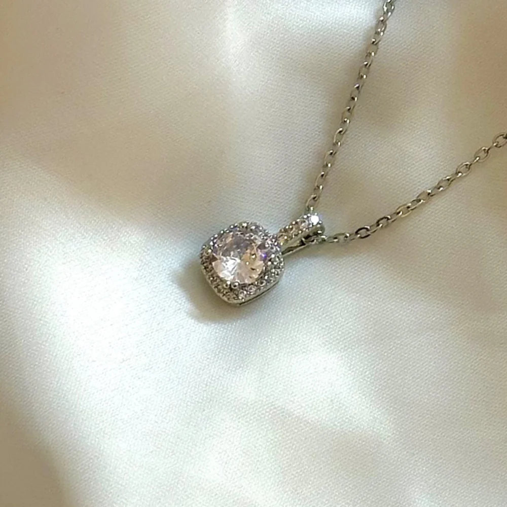 Silver Cushion Necklace GN34