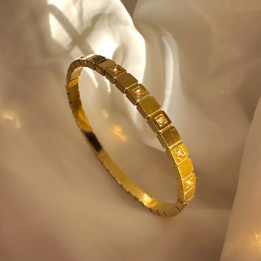Emre Bracelet White Stone GB22S