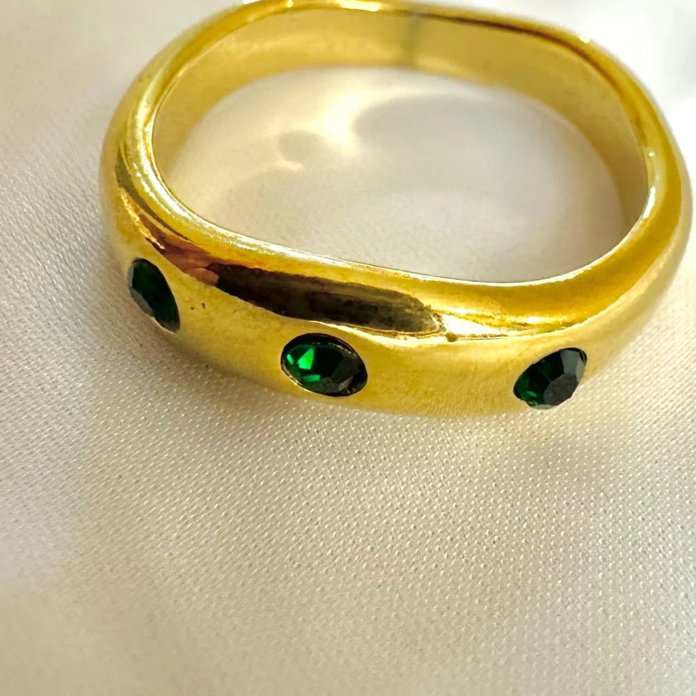 Green Stone Studded Ring GR31