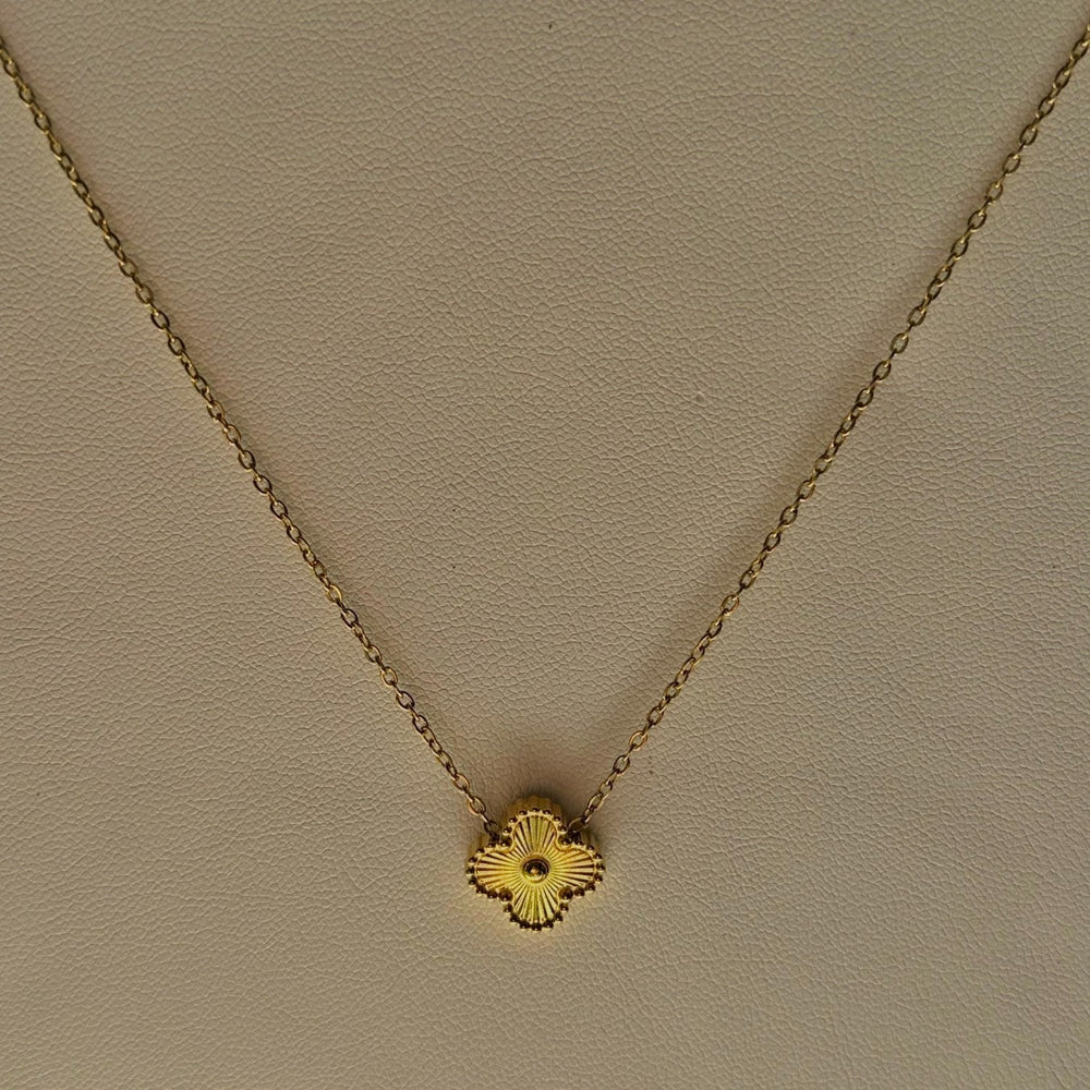 Gold Clover Necklace GN11