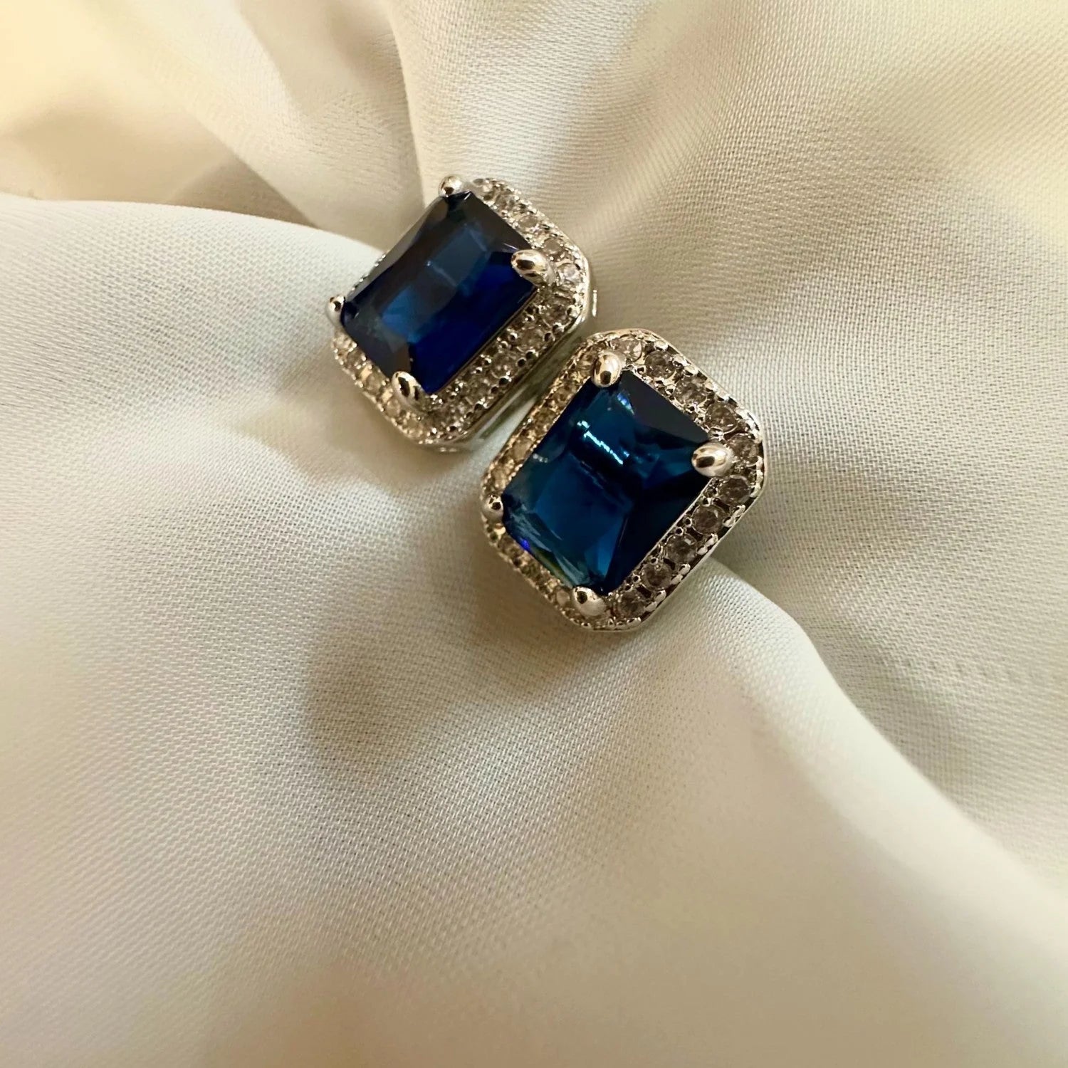 Blue Rectangle Cushion Studs  GT43