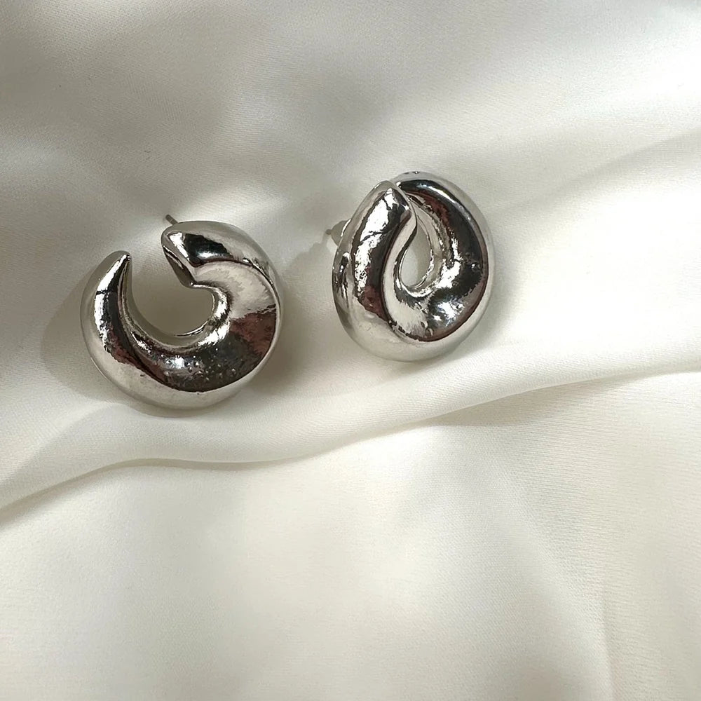 Gilded |Silver Baguette Round studs GT16S