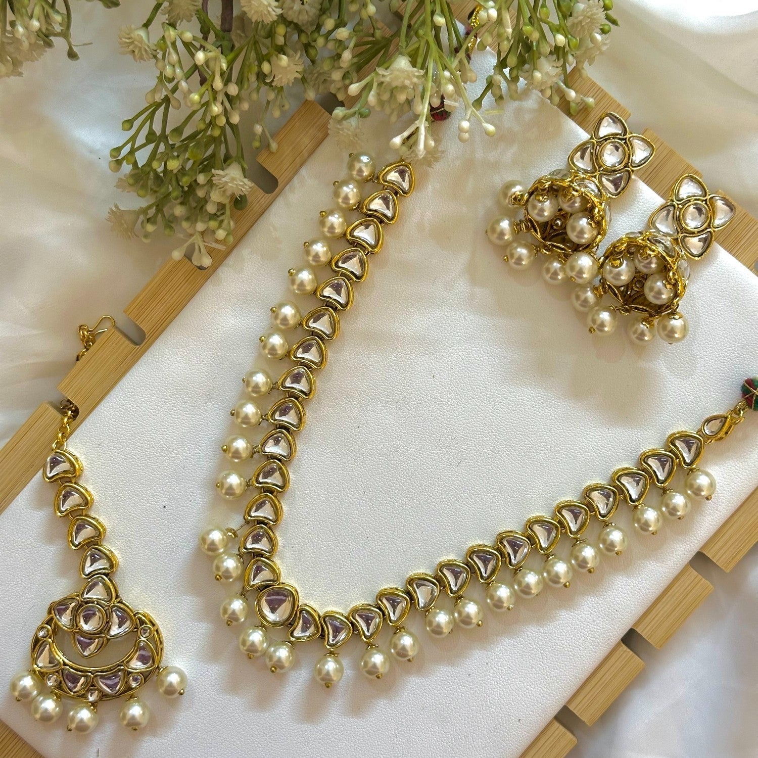 Bano Set (Pearl & Kundan Necklace) jewellery set GS08