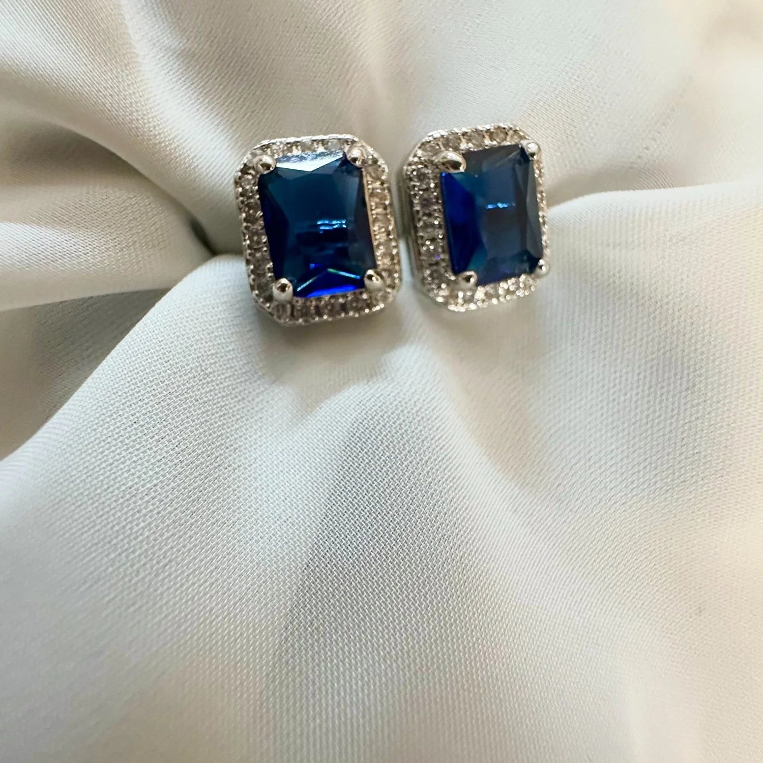 Blue Rectangle Cushion Studs  GT43