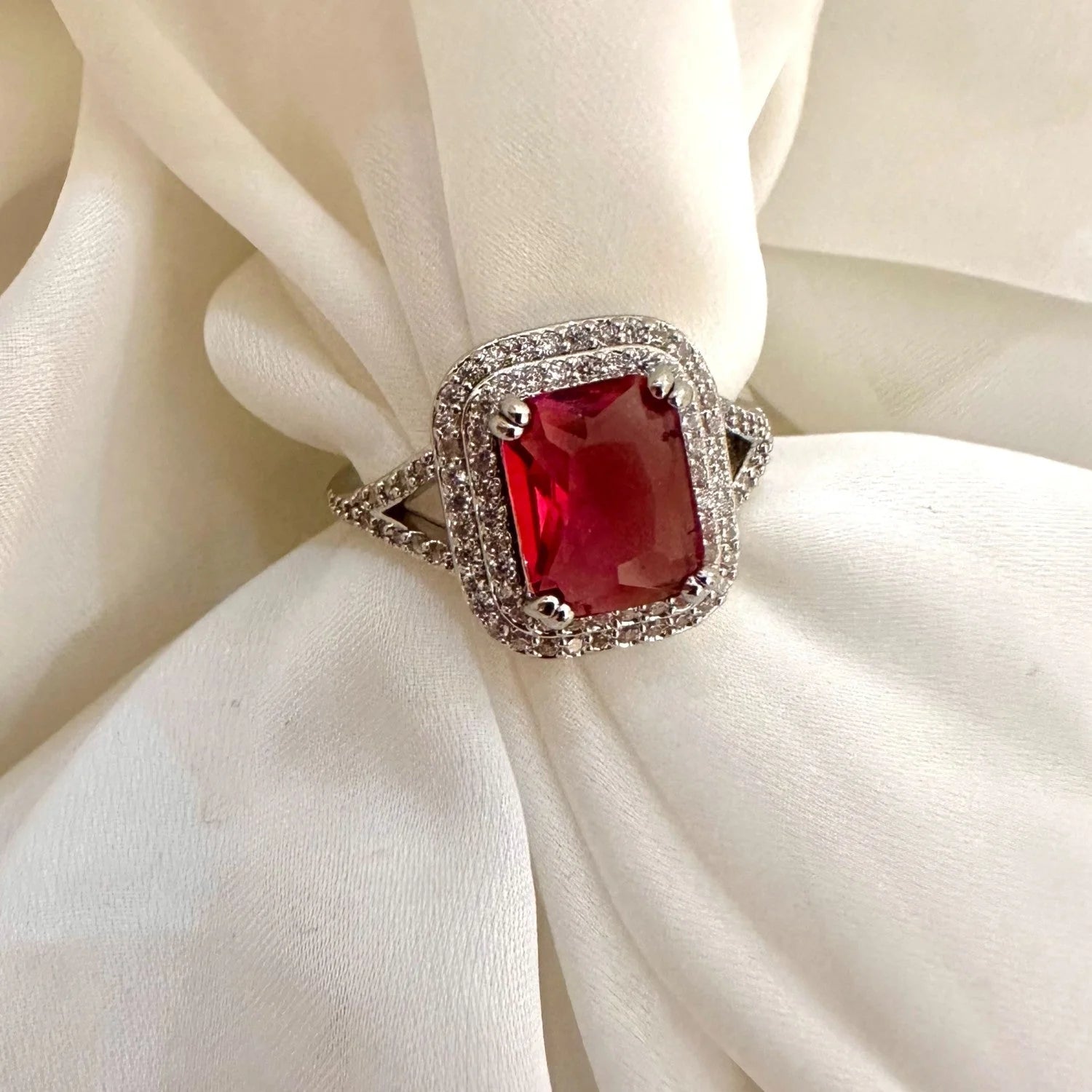 Red Cushion Ring  GR21
