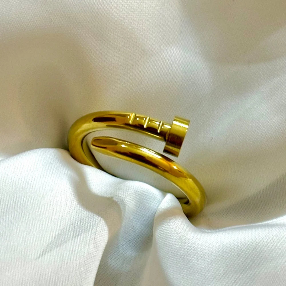 Nail Ring GR38