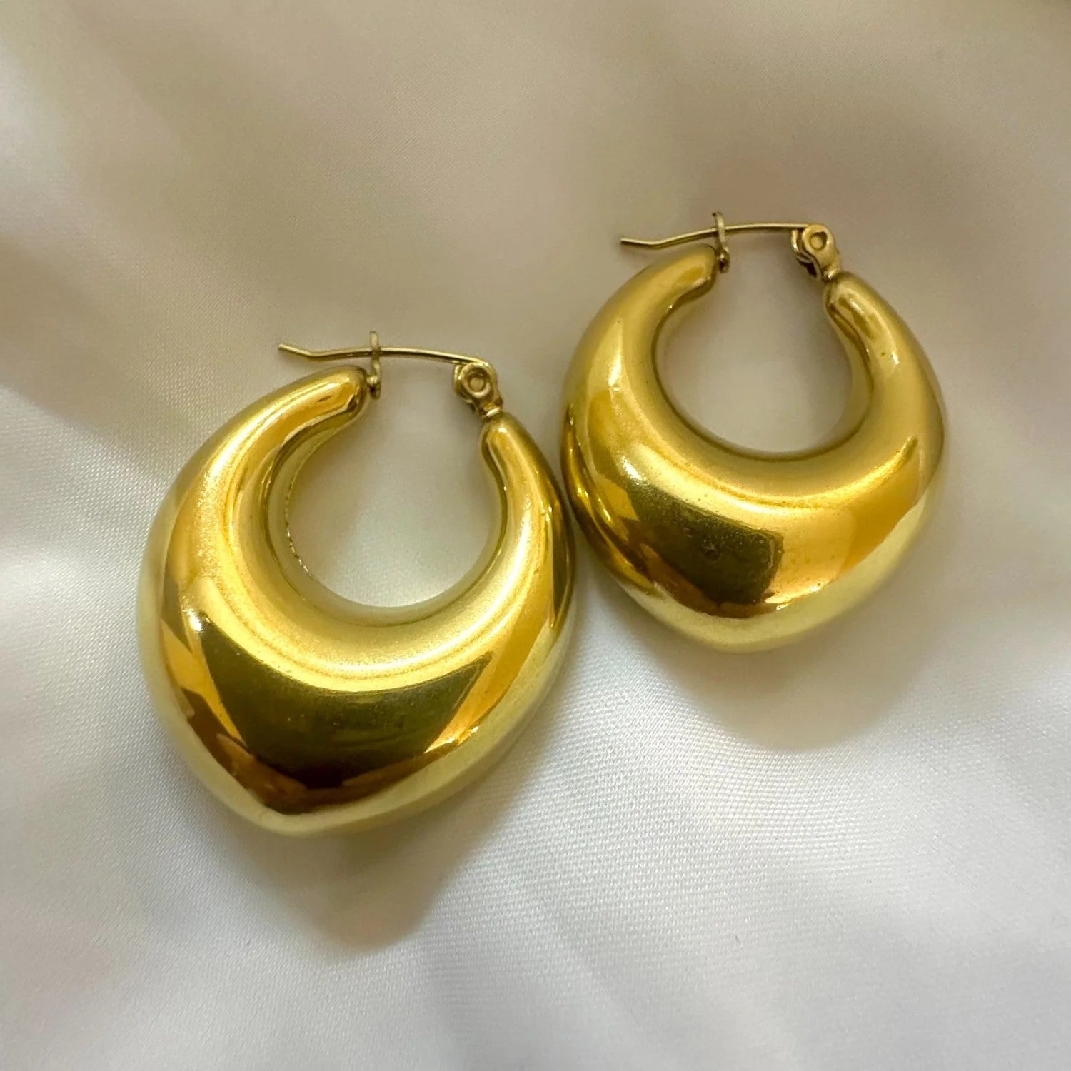 Chunky Gold Hoops GT28