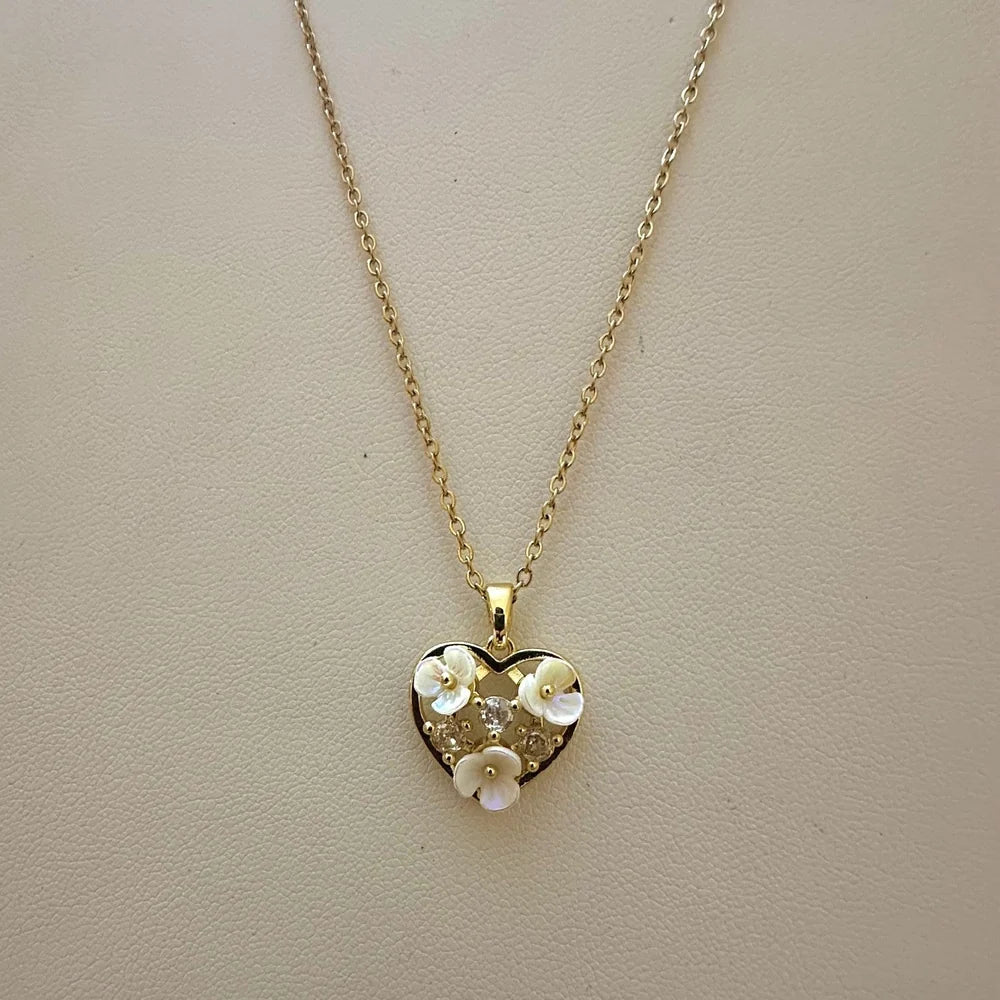 Floral Heart Necklace GN22
