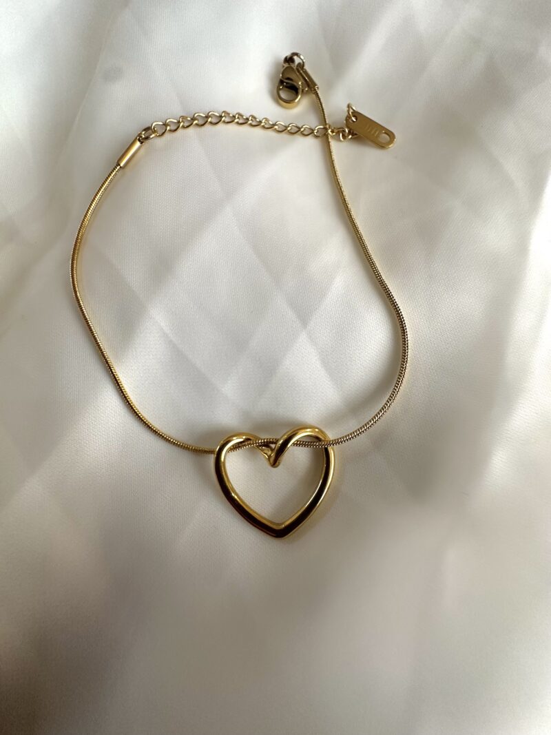 Hollow Heart Bracelet