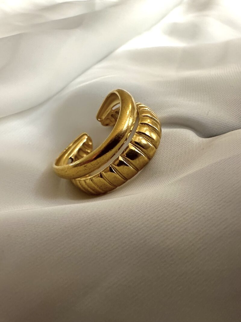 Twisty Ring (Adjustable)